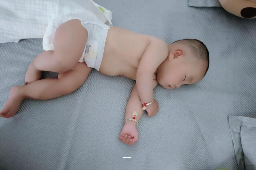 冷水江孕妇肚子一跳一跳